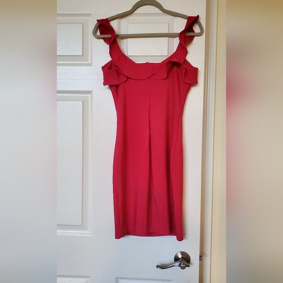 Women dress - Picture 2 of 3